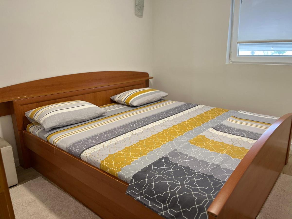 Apartment Helena Airport Подгорица Экстерьер фото
